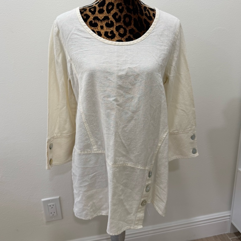 Soft Surroundings Gauze Artisan Top size M 2BM95 Off White Buttons Asymmetric